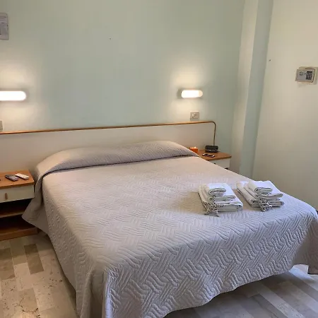 Hotell Levante A Pochi Passi Dal Mare Riccione