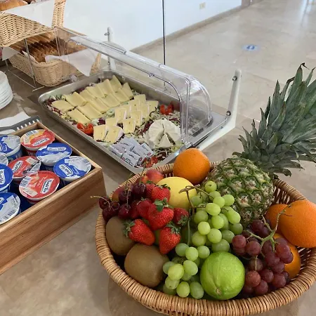 Levante A Pochi Passi Dal Mare Hotell 2*