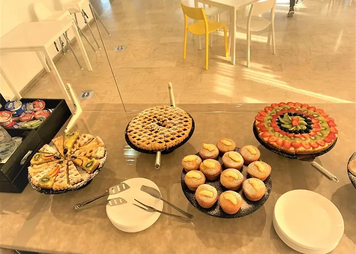 Hotel Levante Convenzionato Con Oltremare 2*