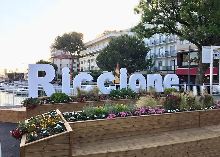 Hotel Levante A Pochi Passi Dal Mare Riccione