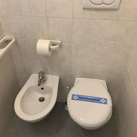 Hotel Levante A Pochi Passi Dal Mare 2*